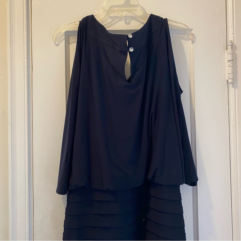 Xscape by Joanna Chen 18W - navy blue, neck embellishment, split sleeve - Picture 4 of 7